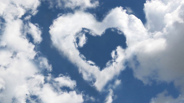 开元集团乒乓球台下面放什么好