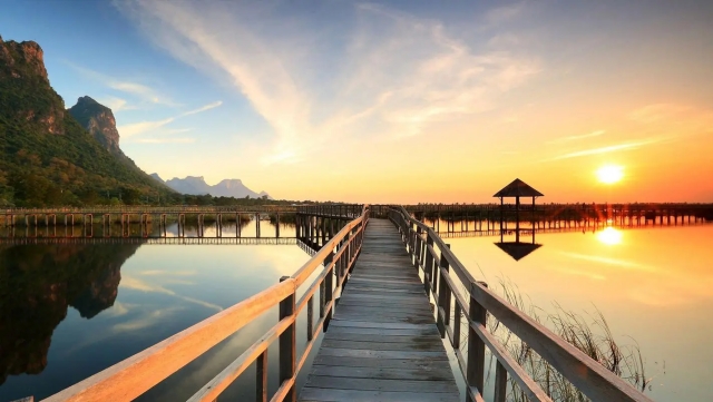 开元集团室内健身动作要领男